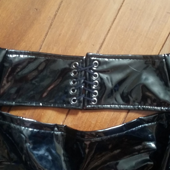 Matte skirt - Picture 4 of 9